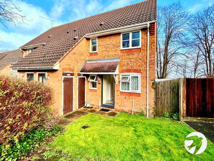 1 Bedroom Flat To Rent In Philimore Close, Plumstead, London, SE18