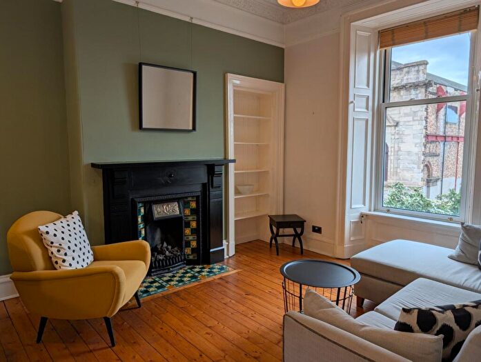 1 Bedroom Terraced House To Rent In McDonald Road, Edinburgh, EH7
