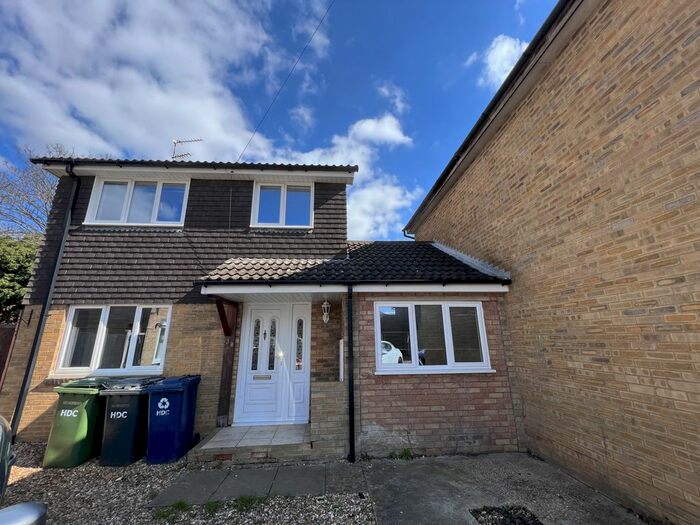 4 Bedroom Semi-Detached House To Rent In Pennway, Somersham, Huntingdon, PE28