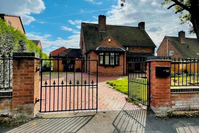 5 Bedroom Property To Rent In Keele Road, Newcastle, ST5