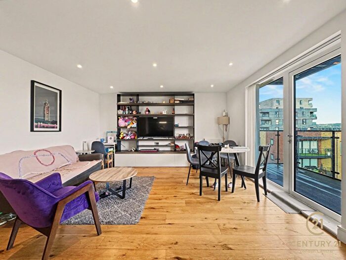 2 Bedroom Flat For Sale In Graham Apartments, Silverworks Close, Colindale, London, NW9