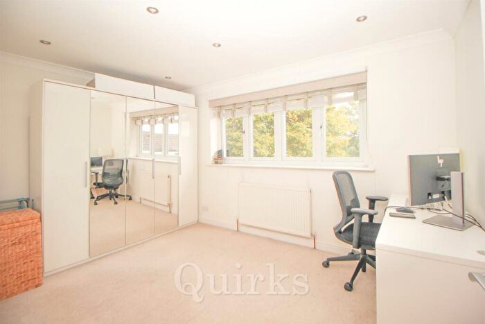 2 Bedroom Semi-Detached House For Sale In Redwing Drive, Billericay, CM11