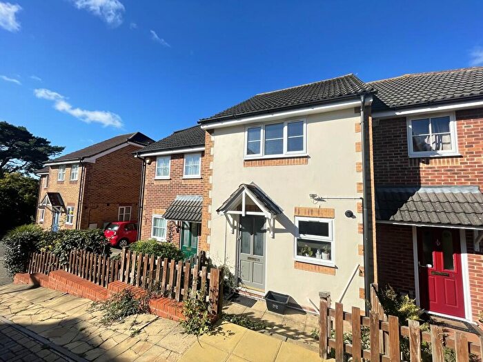 2 Bedroom Terraced House To Rent In Sunnyfield Rise, Bursledon, SO31