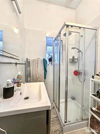 1 Bedroom Flat To Rent In Greenway Road, Bristol, BS6
