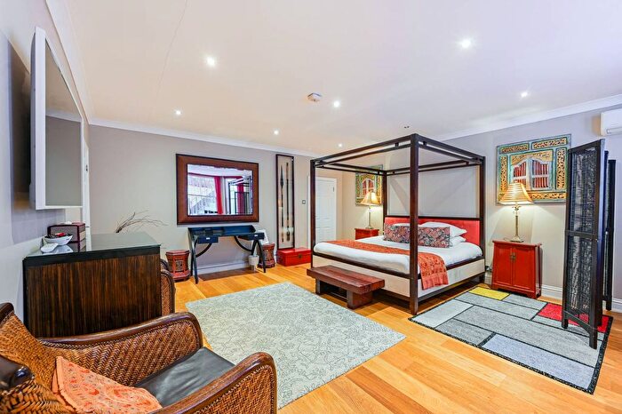 1 Bedroom Flat To Rent In Earls Court, Earls Court, London, SW5