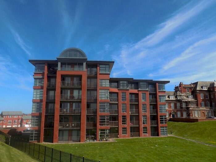 1 Bedroom Flat To Rent In Queens Promenade, Blackpool, FY2
