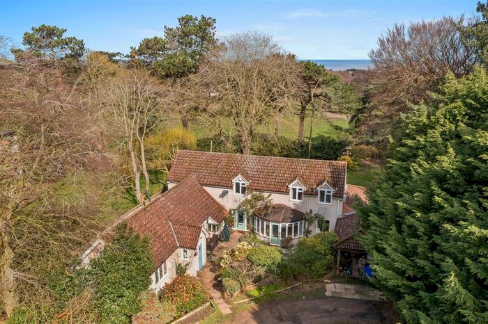 4 Bedroom Property For Sale In Calves Well Lane, West Runton, Cromer, NR27