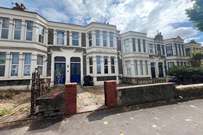 6 Bedroom Terraced House To Rent In Fishponds Road, Bristol, BS16
