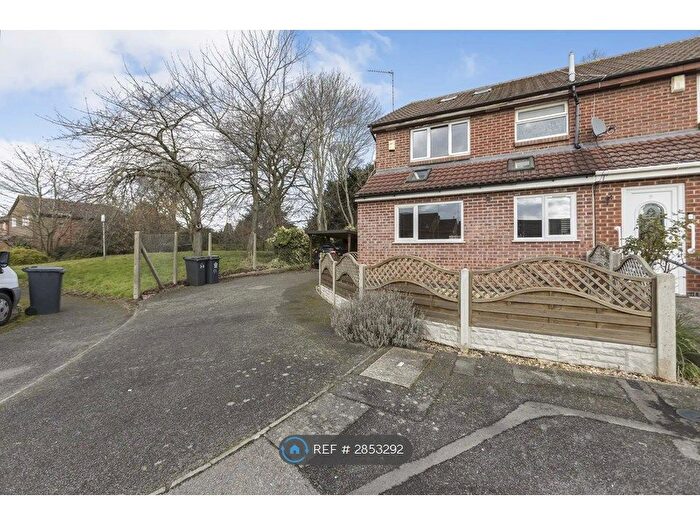 2 Bedroom End Terrace House To Rent In Marsh Close, Leicester, LE4