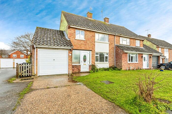 3 Bedroom Semi-Detached House To Rent In Mary Warner Road, Ardleigh, CO7