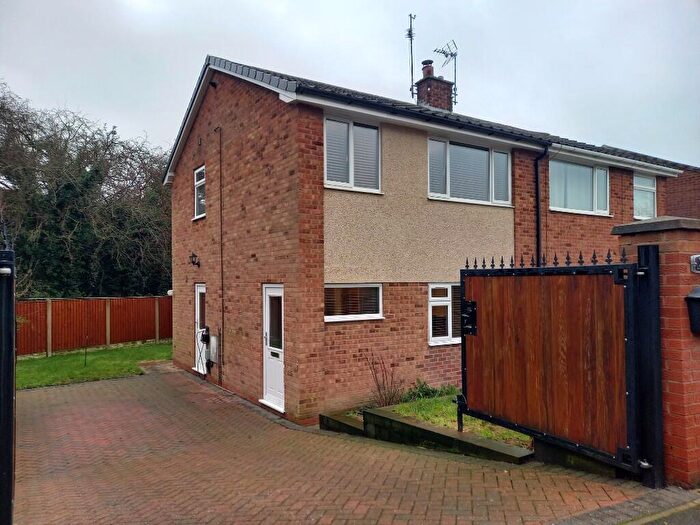 3 Bedroom Semi-Detached House To Rent In Bacchus Way, DE55
