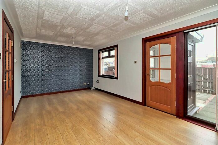 2 Bedroom Terraced House For Sale In Cluny Place, Glenrothes, KY7