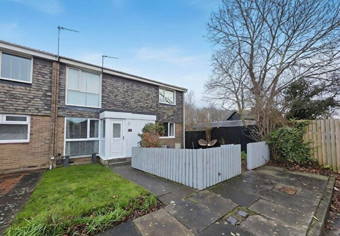 2 Bedroom Flat To Rent In Winshields, Cramlington, NE23