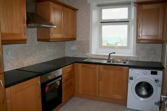 2 Bedroom Flat To Rent In Clepington Road, Dundee, DD3