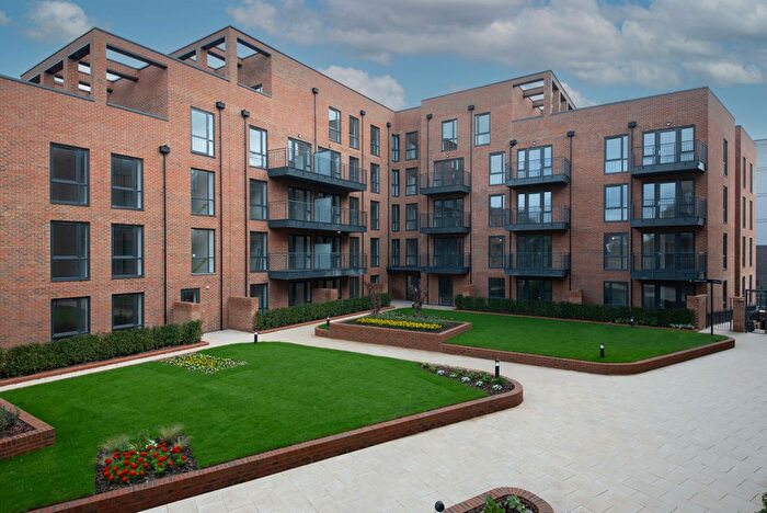 2 Bedroom Flat For Sale In Kingsmead Road, Canterbury, CT1