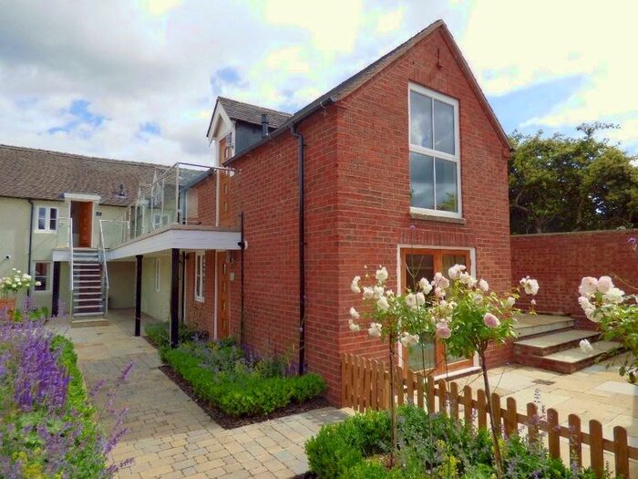 2 Bedroom Apartment To Rent In Byrkley Mews, Barton Under Needwood, DE13