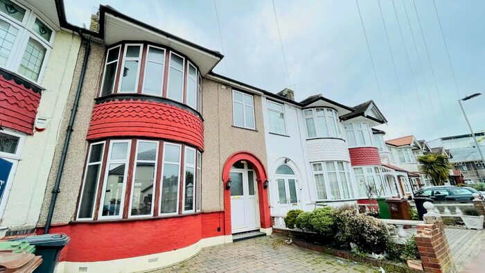 3 Bedroom Terraced House To Rent In Dereham Road, Barking, IG11