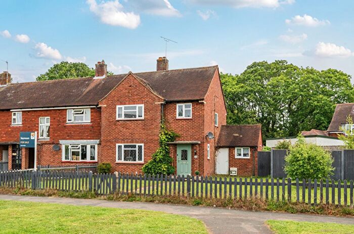 3 Bedroom End Terrace House For Sale In Guildford, Surrey, GU1