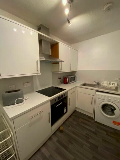 4 Bedroom Flat To Rent In Buccleuch Street, Newington, Edinburgh, EH8