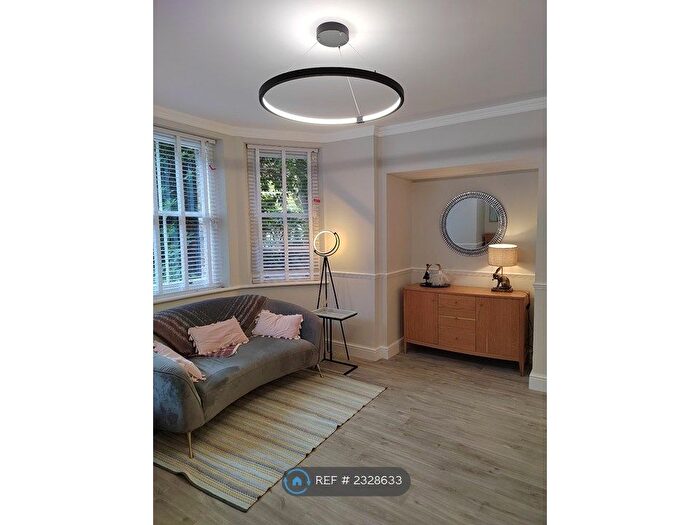 2 Bedroom Flat To Rent In Thurlow Road, London, NW3