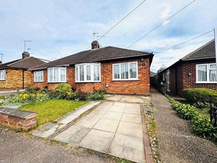 3 Bedroom Bungalow To Rent In Tann Road, Finedon, Wellingborough, NN9