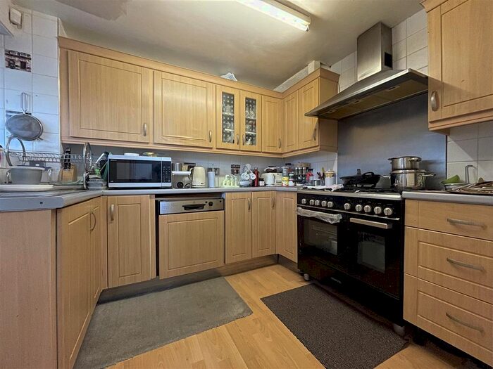 3 Bedroom Terraced House For Sale In Roman, East Tilbury, Tilbury, RM18