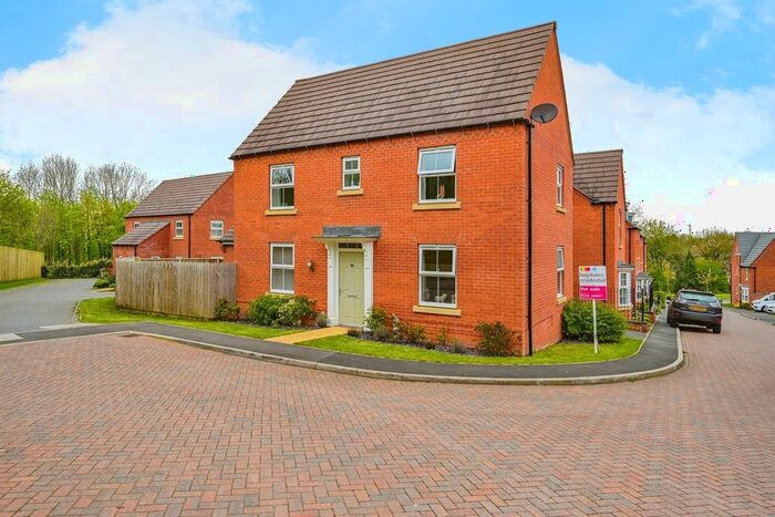 3 Bedroom Detached House For Sale In Litton Croft, Ashbourne, DE6