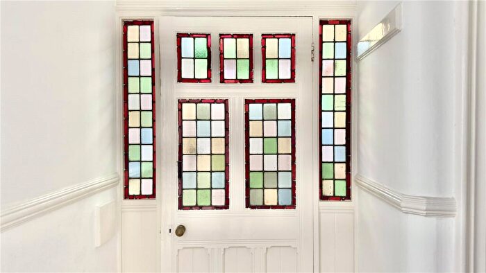 2 Bedroom Apartment For Sale In Westbourne Grove, West Kirby, Wirral, Merseyside, CH48