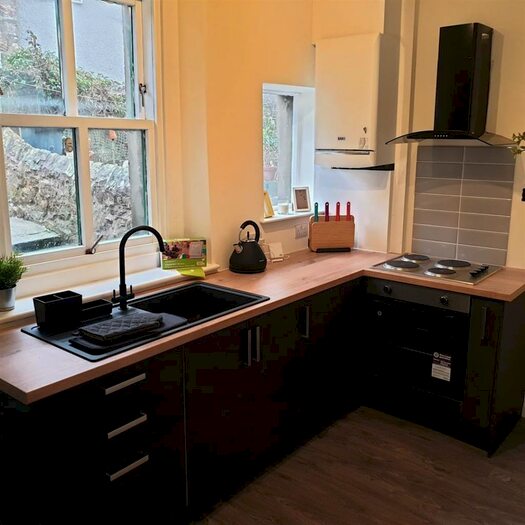 4 Bedroom Private Hall To Rent In Prospect Street, Lancaster, LA1