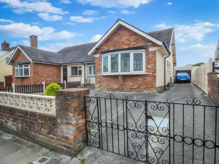 Houses for sale & to rent in FY2 9AL, Norcliffe Road, Bispham Blackpool