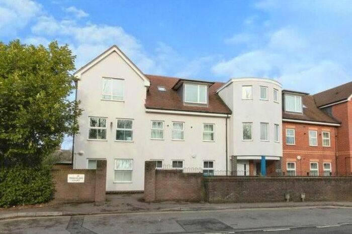 1 Bedroom Flat To Rent In Timberlake Road, Basingstoke, RG21