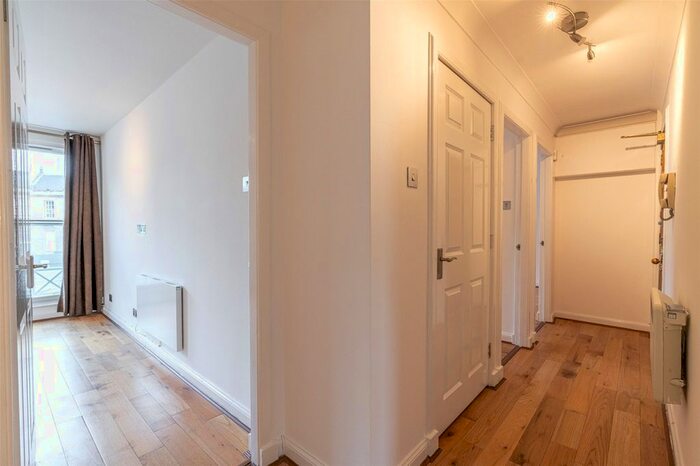 2 Bedroom Flat To Rent In St. Bernards Crescent, Edinburgh, EH4