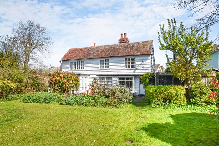 3 Bedroom Detached House For Sale In Lock Hill, Heybridge Basin, Maldon, Essex, CM9