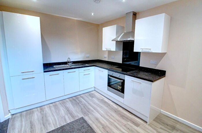 2 Bedroom Apartment To Rent In Raven Road, Gateshead, Tyne And Wear, NE8