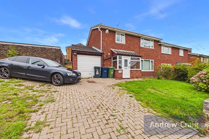 4 Bedroom Semi-Detached House For Sale In Appleby Gardens, Low Fell, NE9