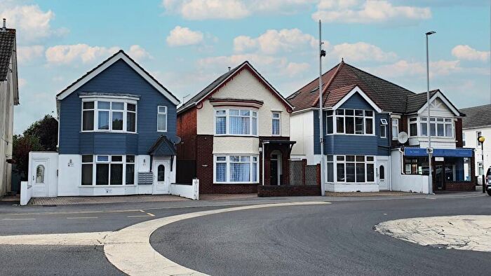 11 Bedroom Flat For Sale In & Constitution Hill Road, Poole, BH14