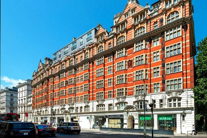 Terraced House For Sale In Parkside, Knightsbridge, London, SW1X