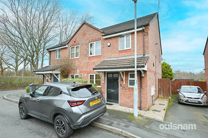 2 Bedroom Semi Detached House For Sale In Springslade, Quinton, Birmingham, West Midlands, B32