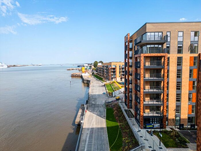 2 Bedroom Apartment To Rent In Estella Heights, Henley Approach, Northfleet, Gravesend, Kent, DA11