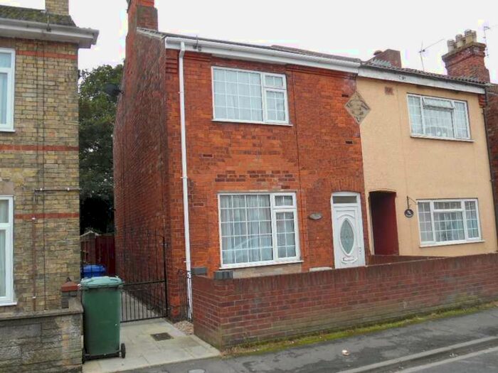 3 Bedroom Town House To Rent In Sydney Street, Boston, PE21