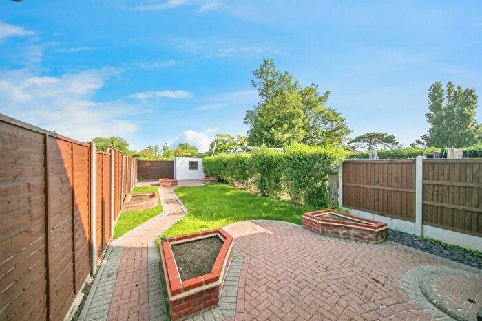 3 Bedroom Semi-Detached House For Sale In Main Road, Harwich, CO12