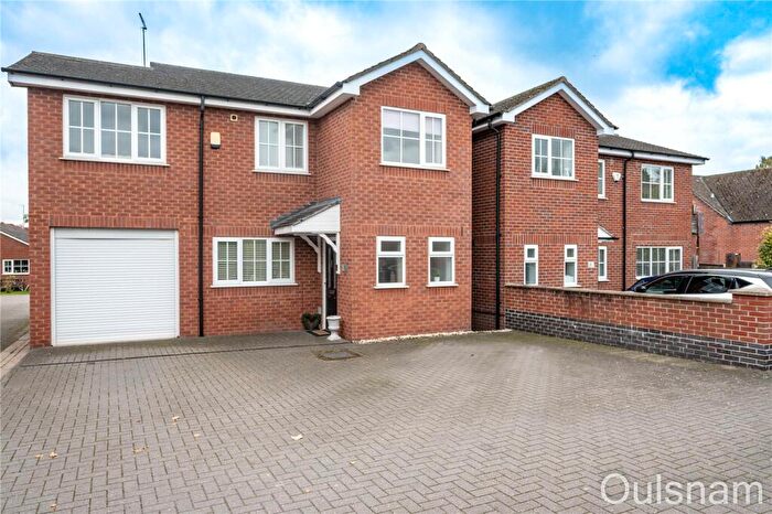 4 Bedroom Detached House For Sale In Birmingham Road, Bromsgrove, Worcestershire, B61