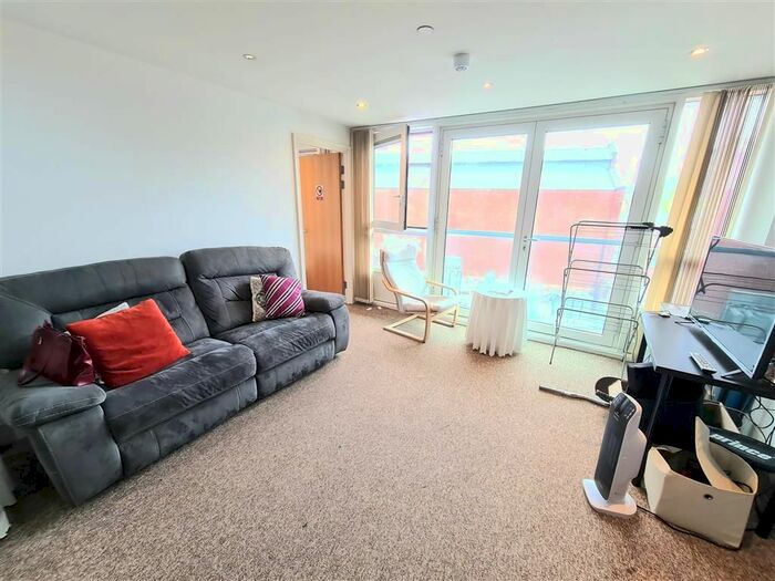 2 Bedroom Flat To Rent In Huntingdon Street, Nottingham, NG1