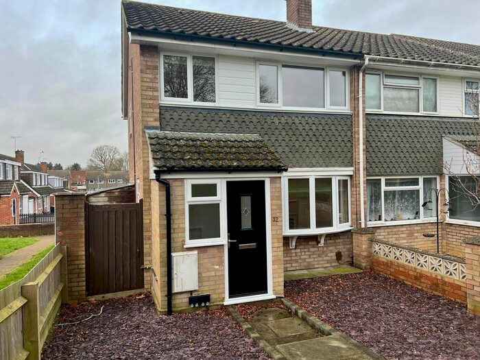 3 Bedroom End Of Terrace House To Rent In Tyne Square, Bletchley, Milton Keynes, MK3
