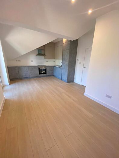 1 Bedroom Flat To Rent In Thornhill Road, Croydon, CR0