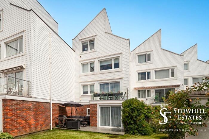 4 Bedroom Town House For Sale In Mill Road, Marlow, SL7