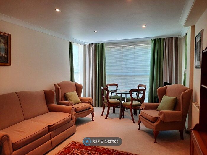 1 Bedroom Flat To Rent In Farnborough, Farnborough, GU14