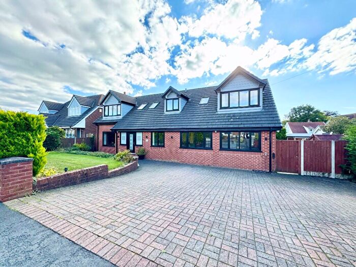 4 Bedroom Detached House For Sale In Brentwood Road, Anderton, Chorley, PR6