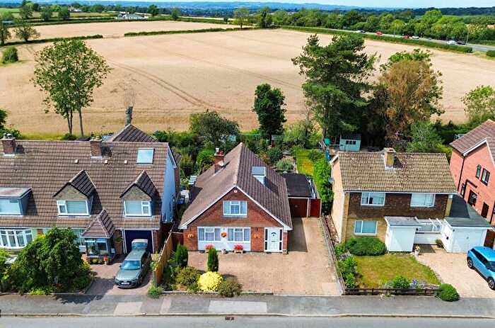 3 Bedroom Detached Bungalow For Sale In Deane Gate Drive, Houghton-On-The-Hill, Leicester, LE7