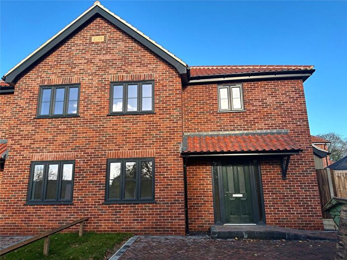 3 Bedroom Semi-Detached House For Sale In Common Road, Forncett End, Norfolk, NR16